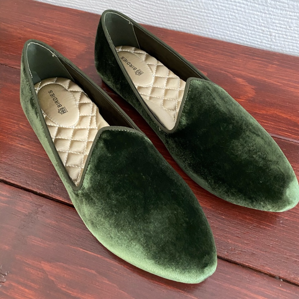 The Heron Olive Velvet Loafers